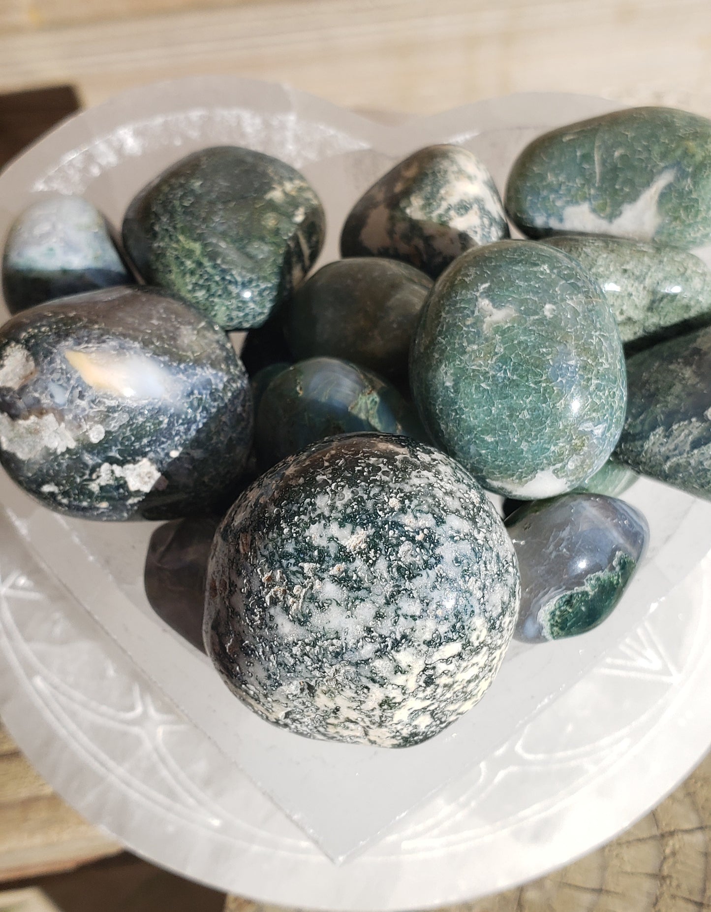 Moss Agate Tumbled Stone